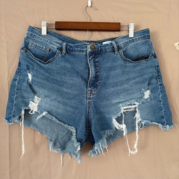 Sofia Jeans Mid Rise Medium Wash Distressed Denium Shorts Women's Size 18 - Picture 1 of 15